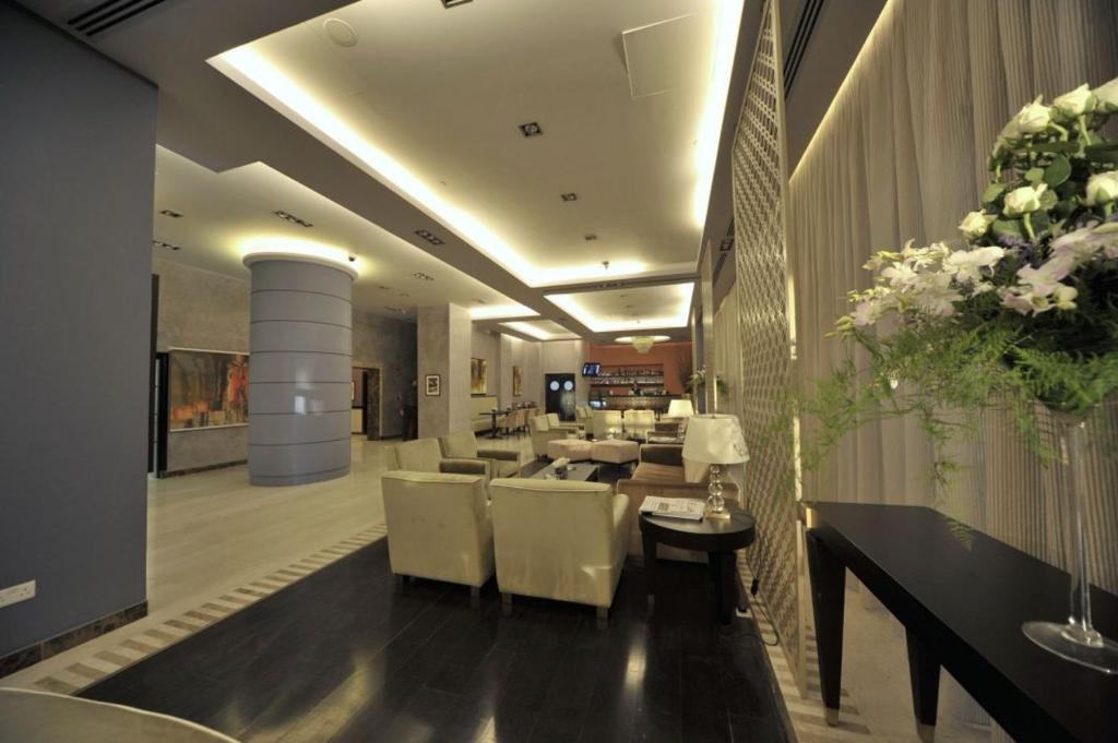 Il Palazzo Hotel And Suites Аман Екстериор снимка