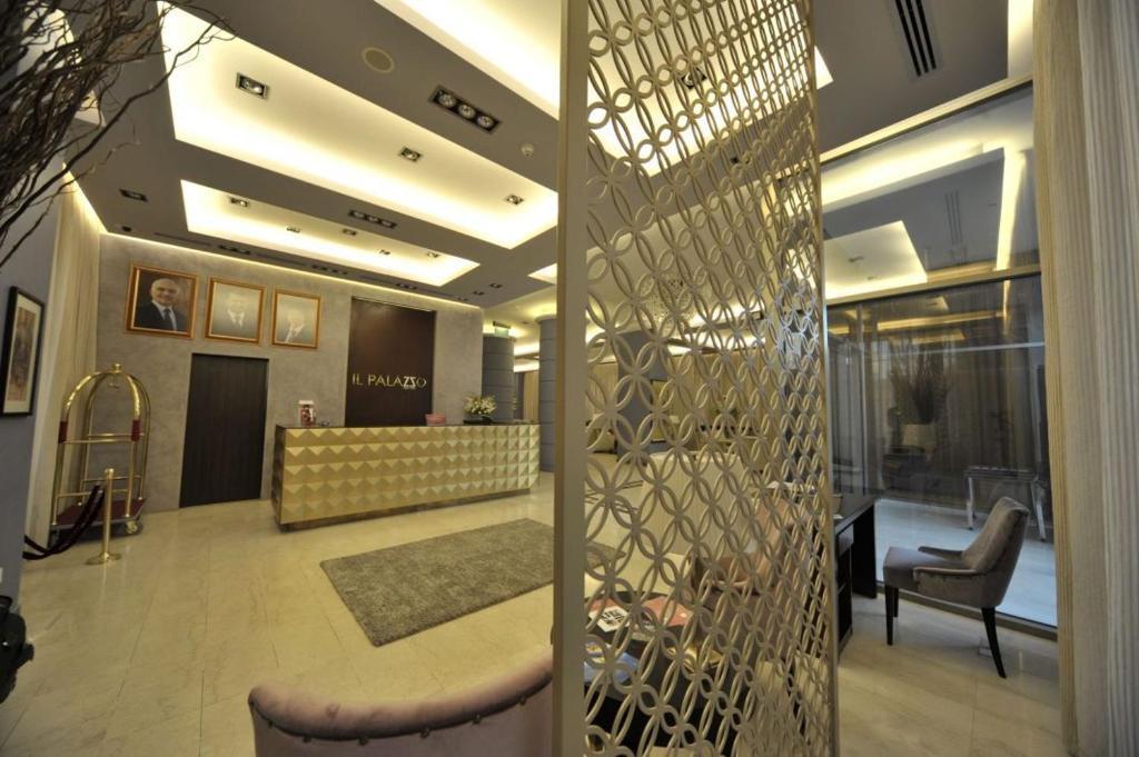 Il Palazzo Hotel And Suites Аман Екстериор снимка
