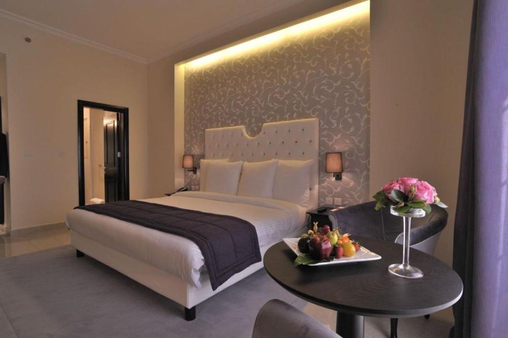 Il Palazzo Hotel And Suites Аман Екстериор снимка