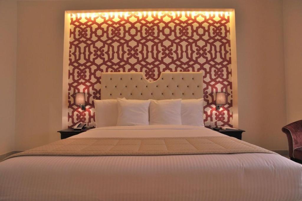 Il Palazzo Hotel And Suites Аман Стая снимка