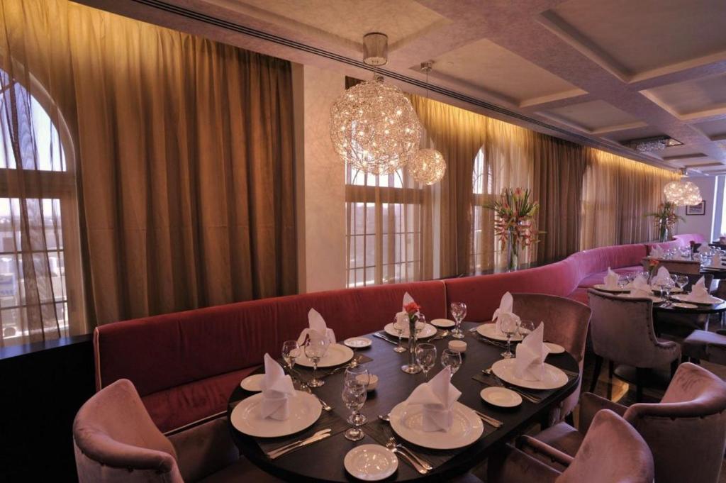 Il Palazzo Hotel And Suites Аман Екстериор снимка